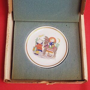 Schmid Berta Hummel Museum Miniature Plate Collection 1975